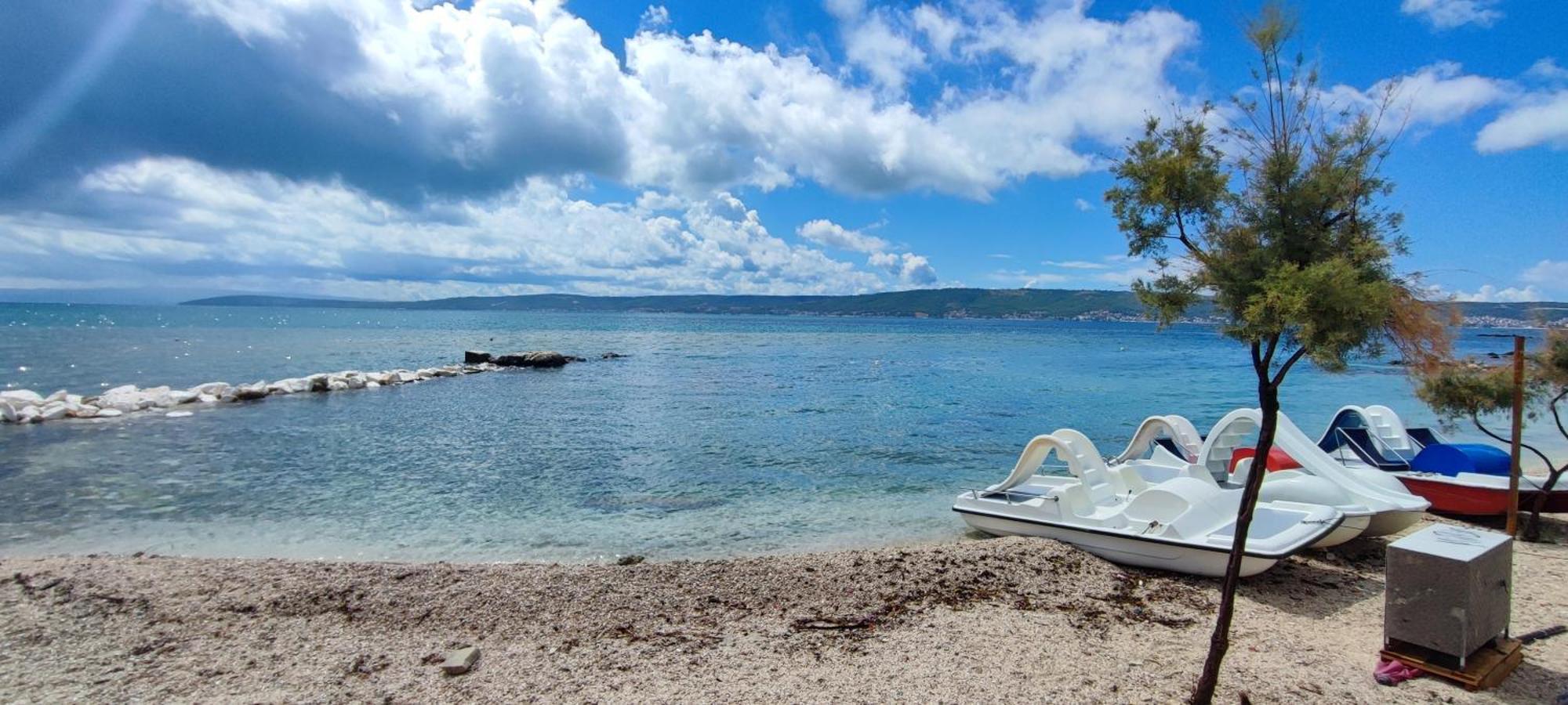 Beachfront Villa Sol&Mar With Heated Pool And Jacuzzi Kaštela Εξωτερικό φωτογραφία